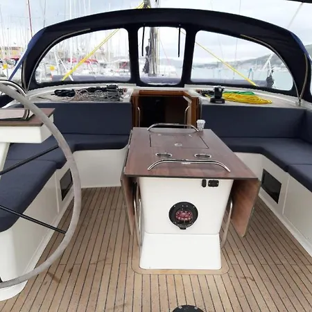 Prestige Botel Trogir